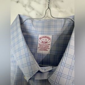 Brooks Brothers Light Blue Checked Button Down Size 17x 34